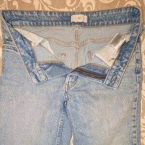 H&M Women's Straight Leg Hight Waist Jeans Light Wash Blue Size 6